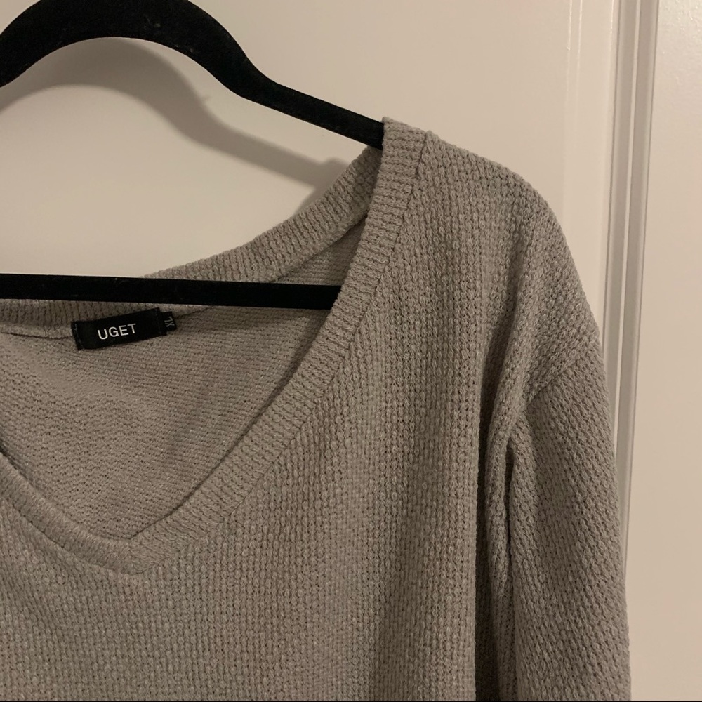 Uget - Sweater (Gray) - Picture 2 of 3